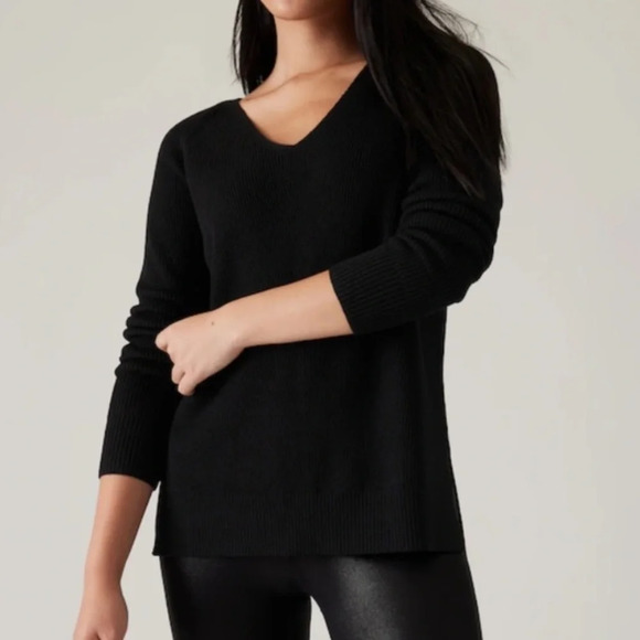 Athleta Black Hanover V-Neck Side Slit Sweater Size S NWT - Picture 12 of 14